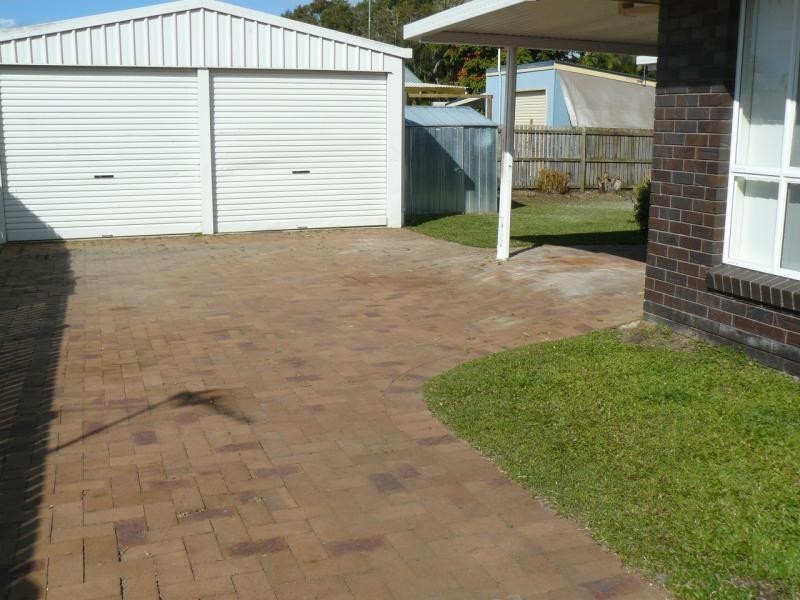 102 Honiton Street, Torquay QLD 4655 Floorplan