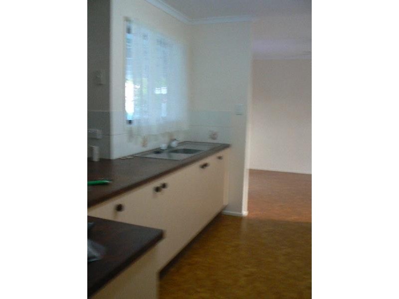 18 Galatea Street, Point Vernon QLD 4655