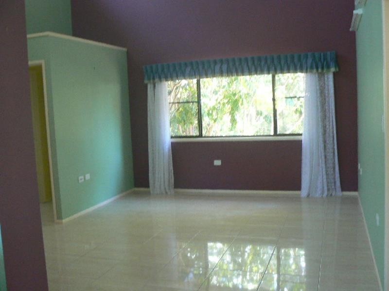 14 Parraweena Court, Point Vernon QLD 4655