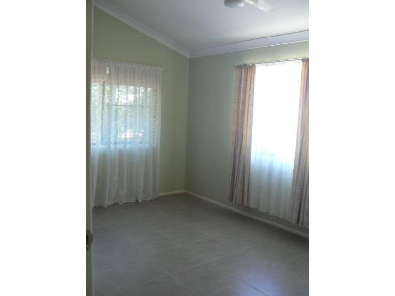 14 Parraweena Court, Point Vernon QLD 4655