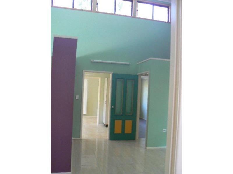 14 Parraweena Court, Point Vernon QLD 4655