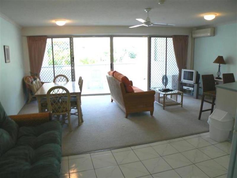 212A/386 Esplanade, Torquay QLD 4655