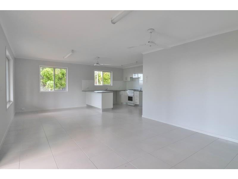 16 Johnstone Blvd, Urraween QLD 4655