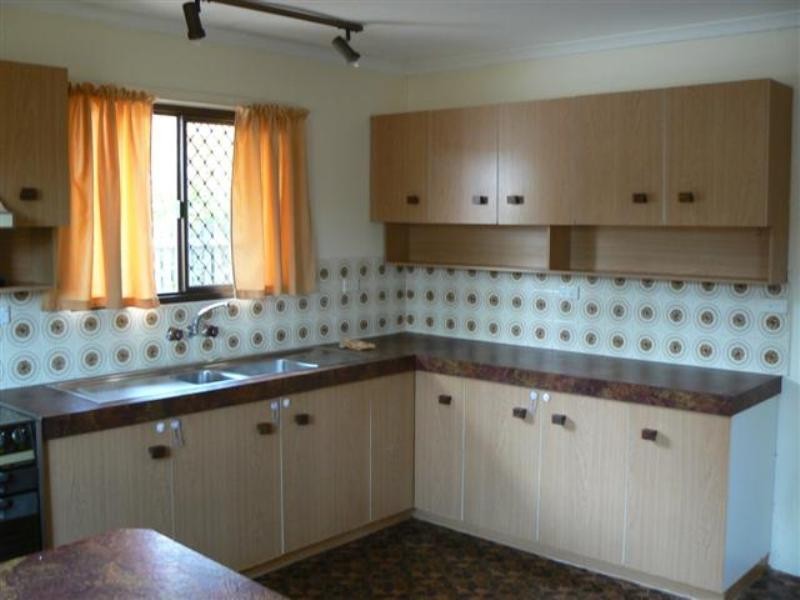 2 Wonga Street, Scarness QLD 4655