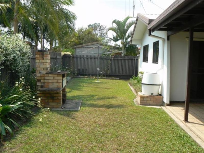 2 Wonga Street, Scarness QLD 4655