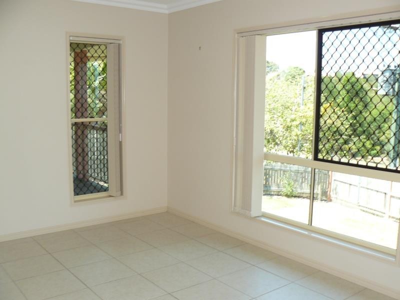 27 Gundesen Street, Urraween QLD 4655