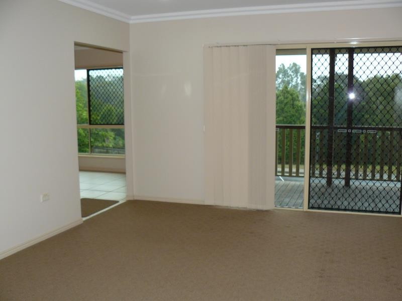 27 Gundesen Street, Urraween QLD 4655