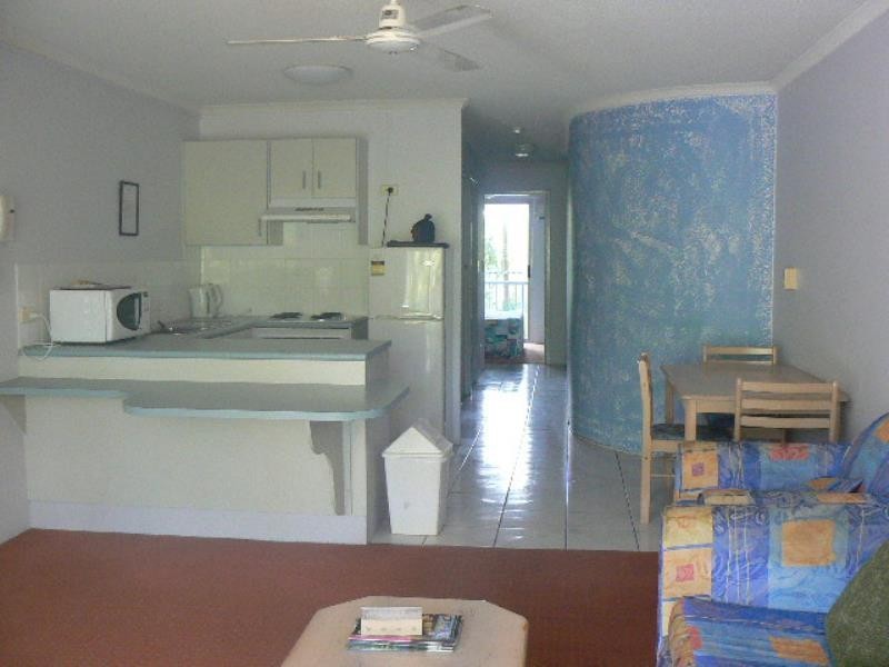 15/386 Esplanade, Torquay QLD 4655