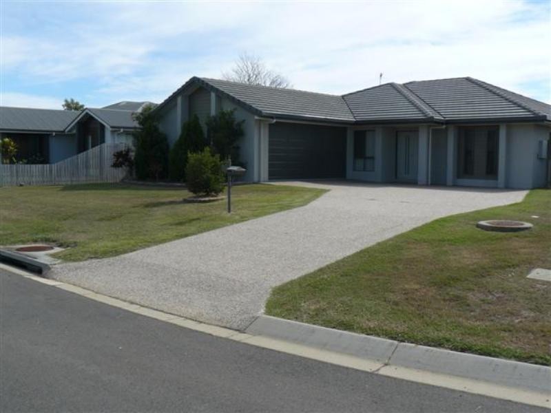 3 Belleni Court, Point Vernon QLD 4655