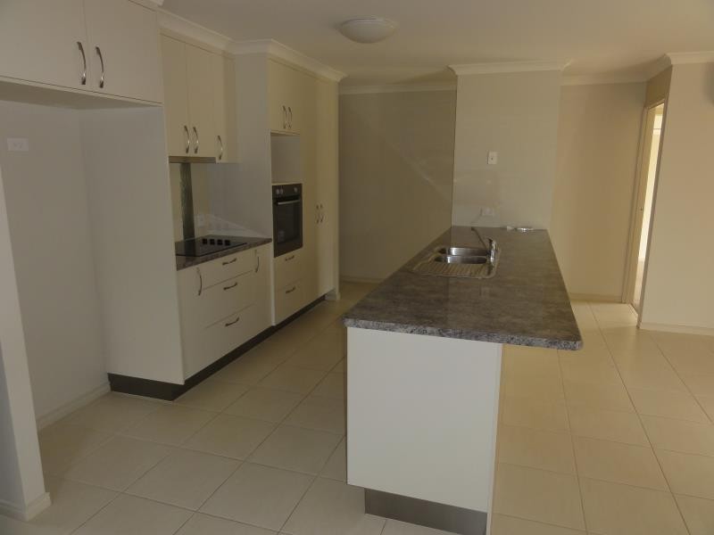 11 Coventry Court, Urraween QLD 4655