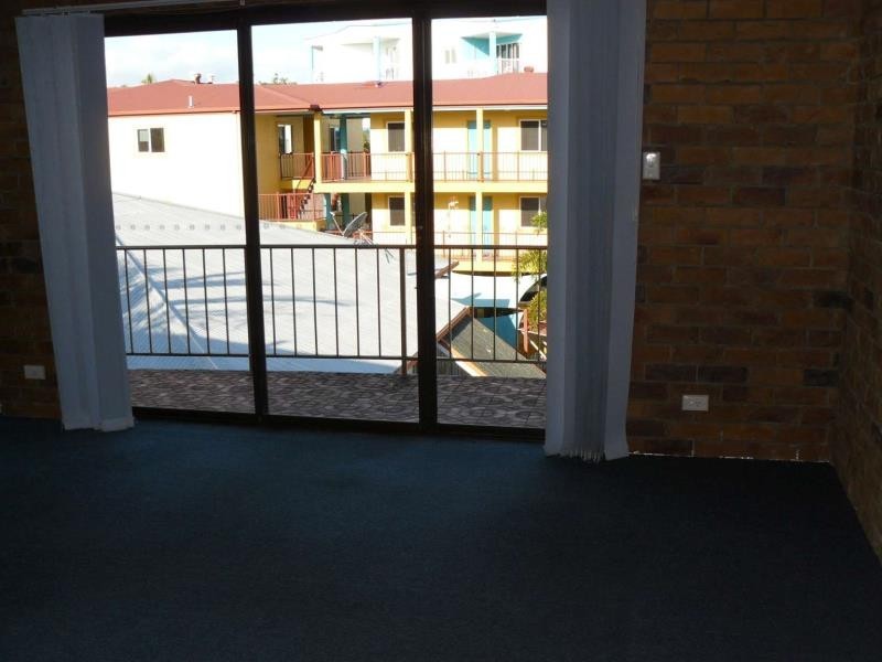 9/394 Esplanade, Torquay QLD 4655