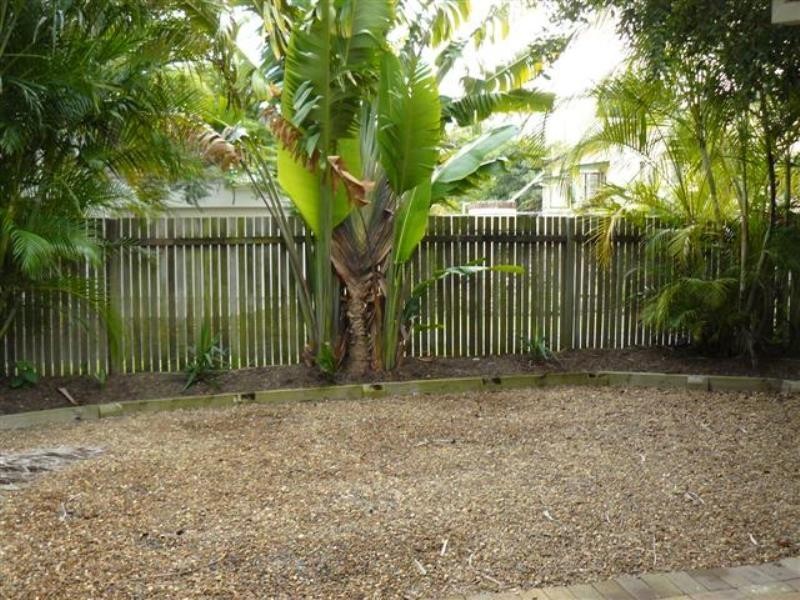 5 Margaret Street, Urangan QLD 4655