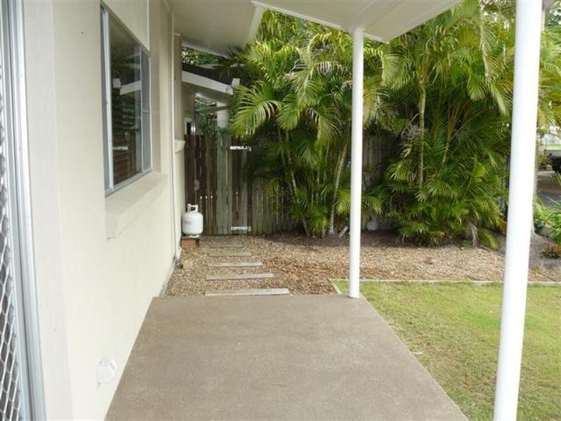 5 Margaret Street, Urangan QLD 4655