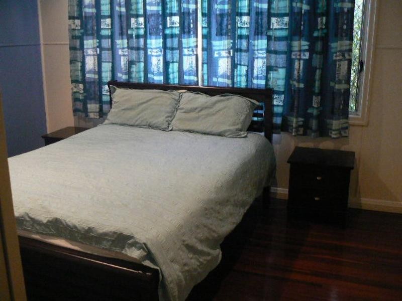 213 Cypress Street, Urangan QLD 4655