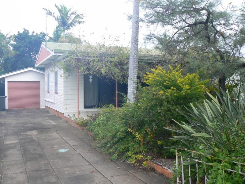 213 Cypress Street, Urangan QLD 4655