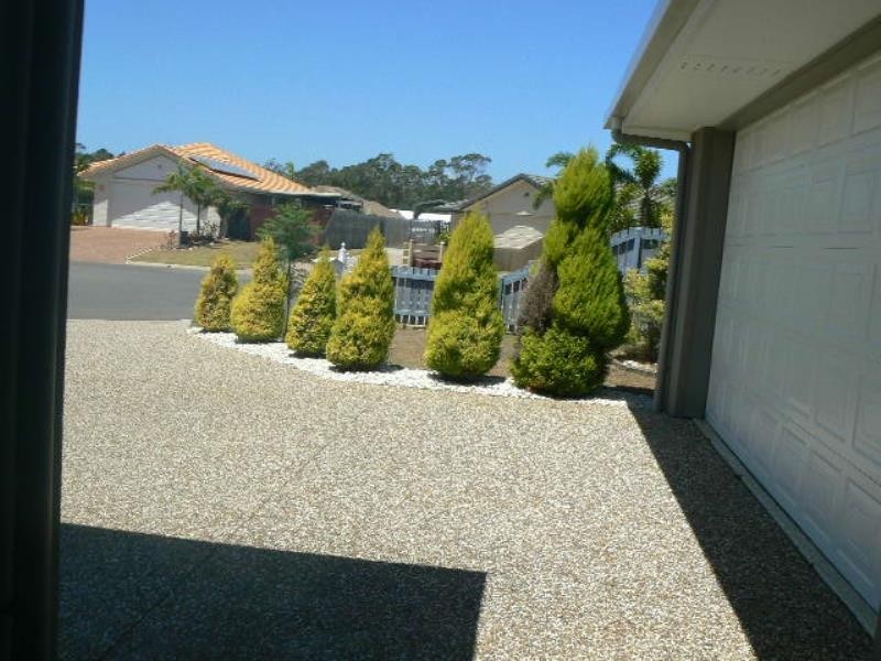 7 McIntyre Court, Urraween QLD 4655