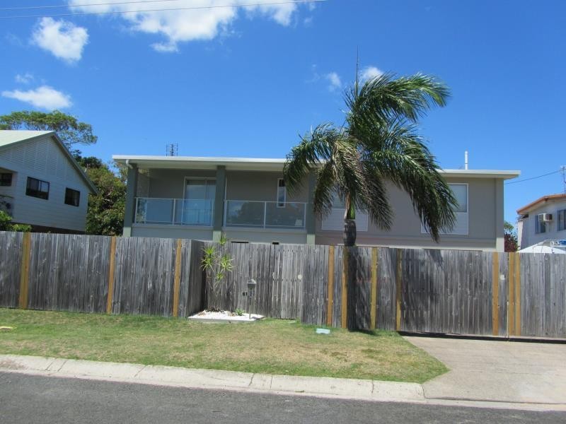 61 Hibiscus Street, Urangan QLD 4655
