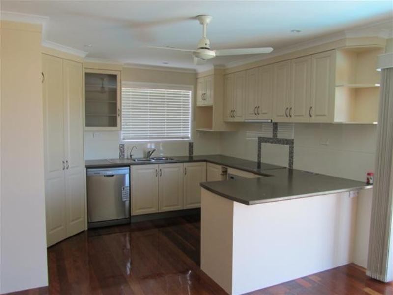 61 Hibiscus Street, Urangan QLD 4655