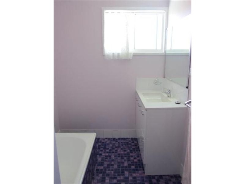 61 Hibiscus Street, Urangan QLD 4655