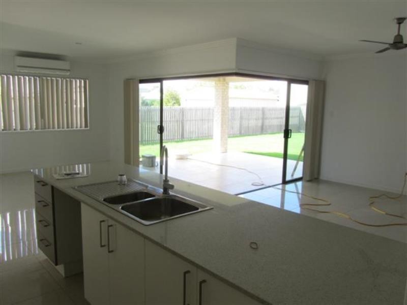 50 Bayswater Drive, Urraween QLD 4655