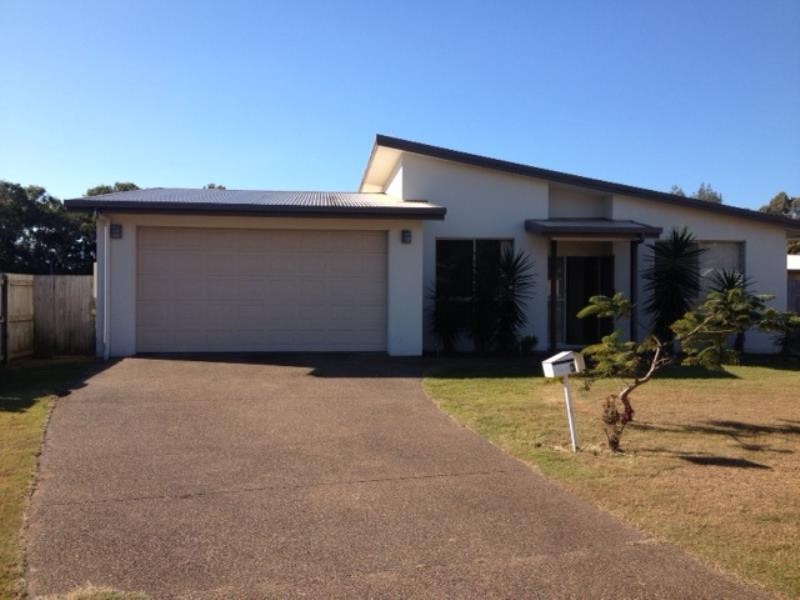 3 Aqua Court, Toogoom QLD 4655