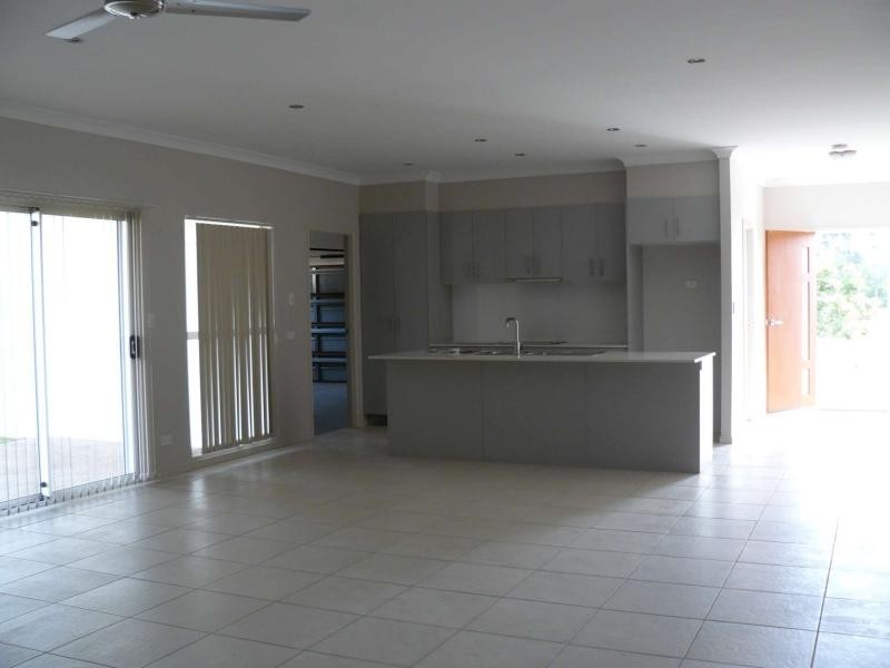 14 Bay Breeze Close, Wondunna QLD 4655