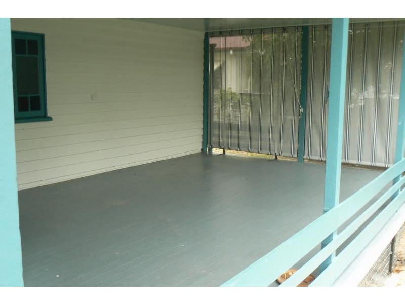 8 Ocean Street, Torquay QLD 4655