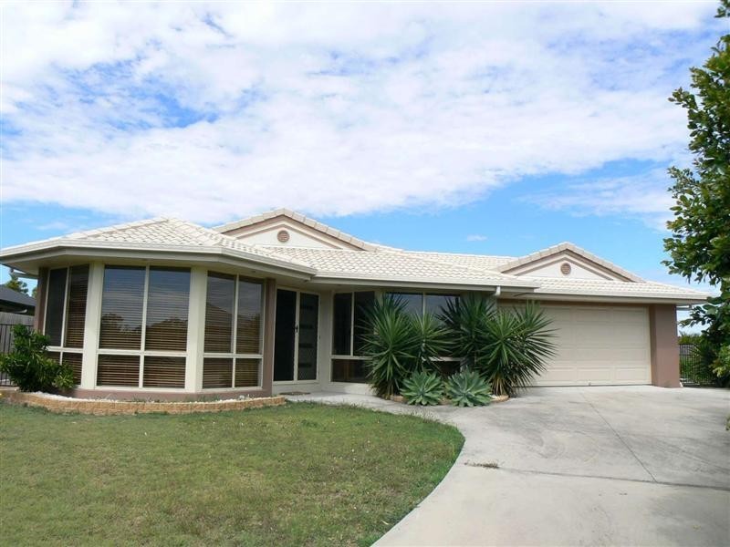 2 Bayley Court, Urraween QLD 4655