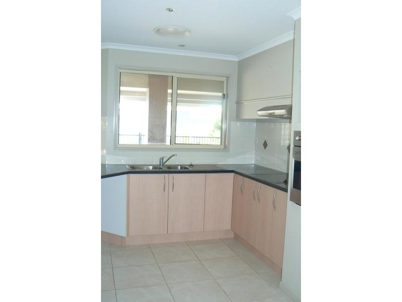 2 Bayley Court, Urraween QLD 4655