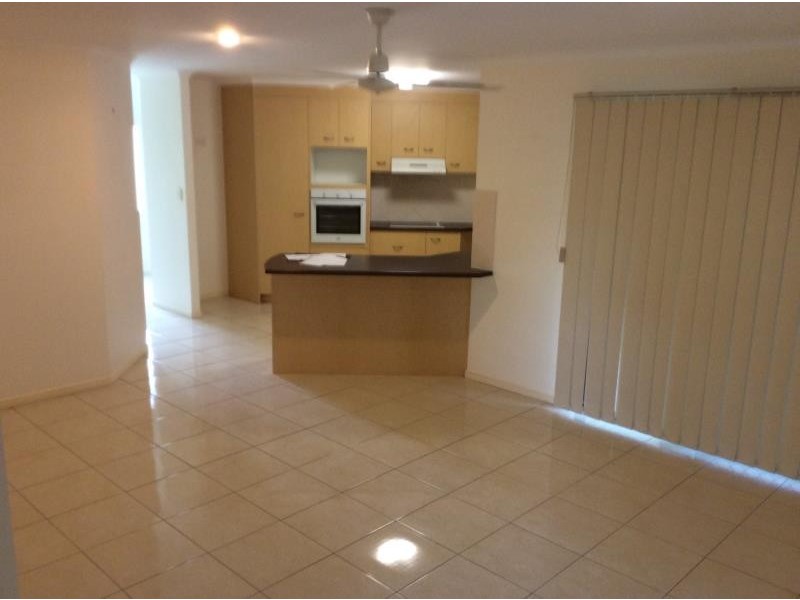 4 Clipper Street, Point Vernon QLD 4655