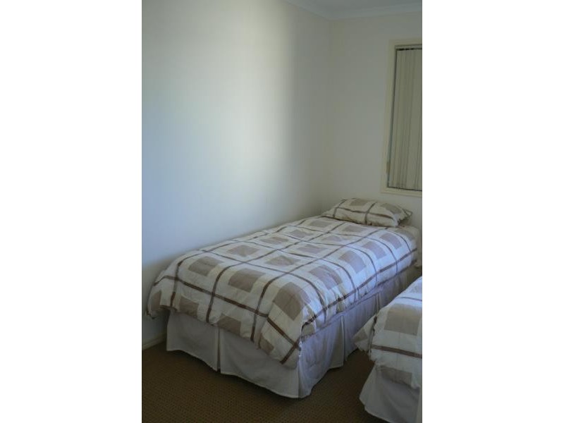 4 Clipper Street, Point Vernon QLD 4655