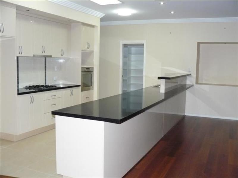2 Kemble Way, Urraween QLD 4655