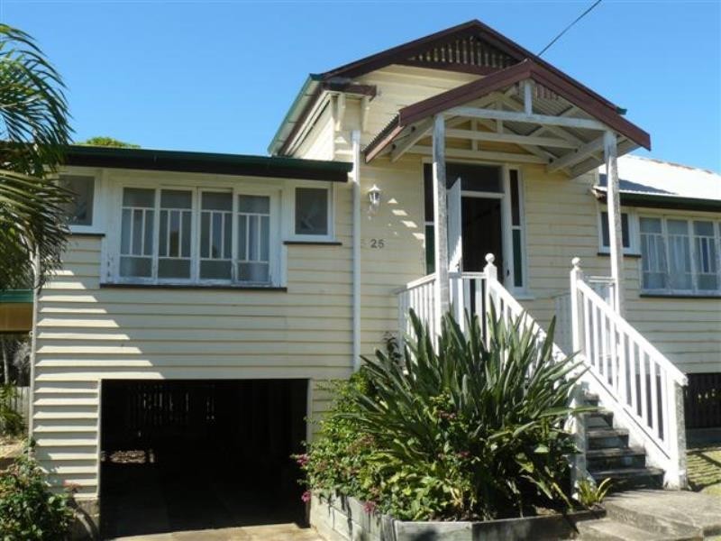 25 John Street, Scarness QLD 4655