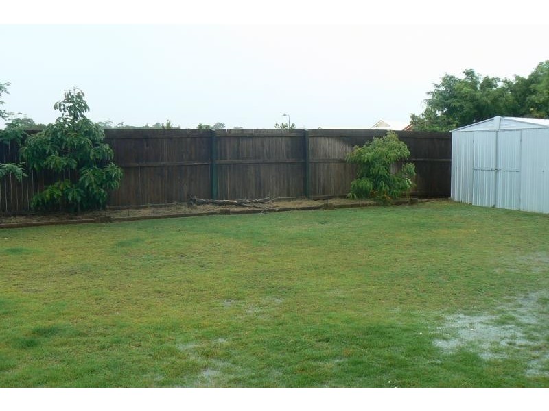 1 Rochester Court, Urraween QLD 4655