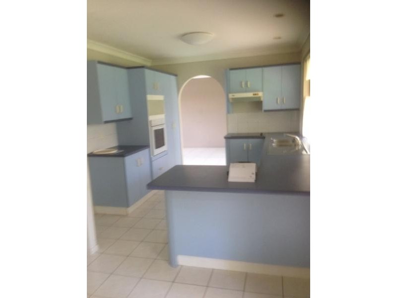 10 Rocky Court, Kawungan QLD 4655