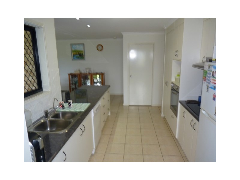 2 Picadilly Circuit, Urraween QLD 4655