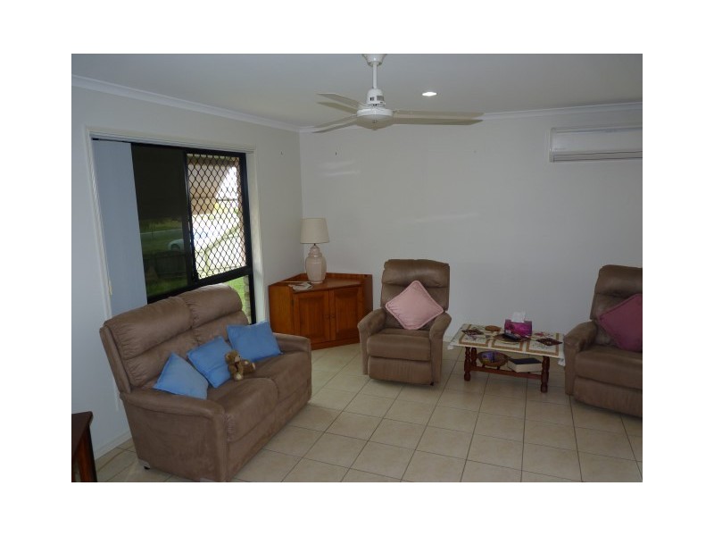 2 Picadilly Circuit, Urraween QLD 4655