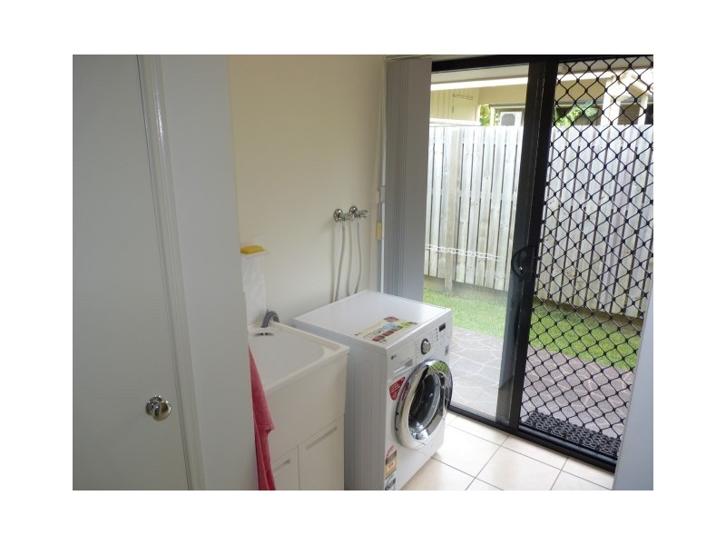 2 Picadilly Circuit, Urraween QLD 4655