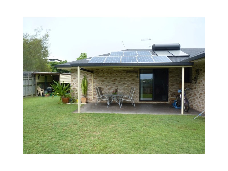 2 Picadilly Circuit, Urraween QLD 4655