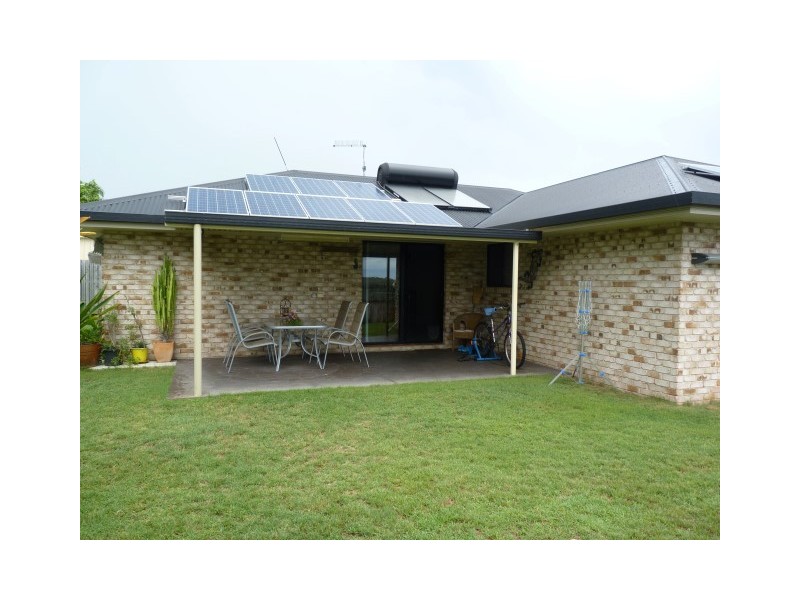 2 Picadilly Circuit, Urraween QLD 4655