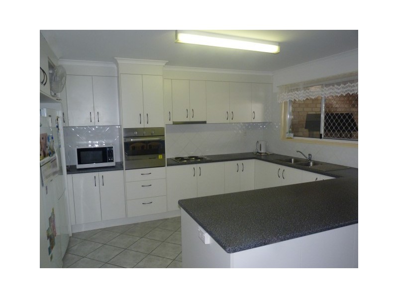 56 Barker Street, Point Vernon QLD 4655