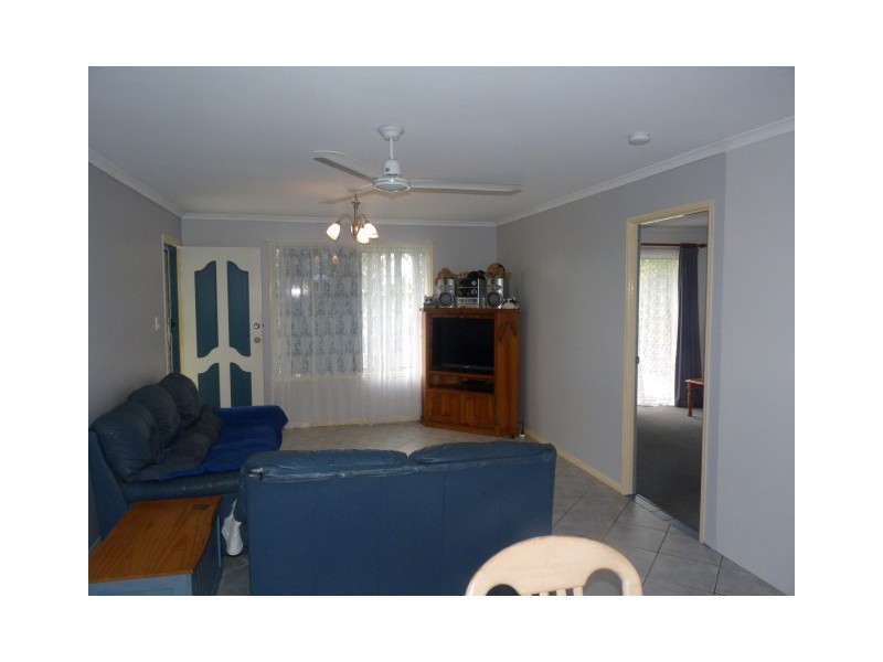 56 Barker Street, Point Vernon QLD 4655