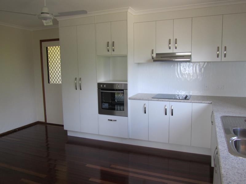 1 Esplanade, Point Vernon QLD 4655