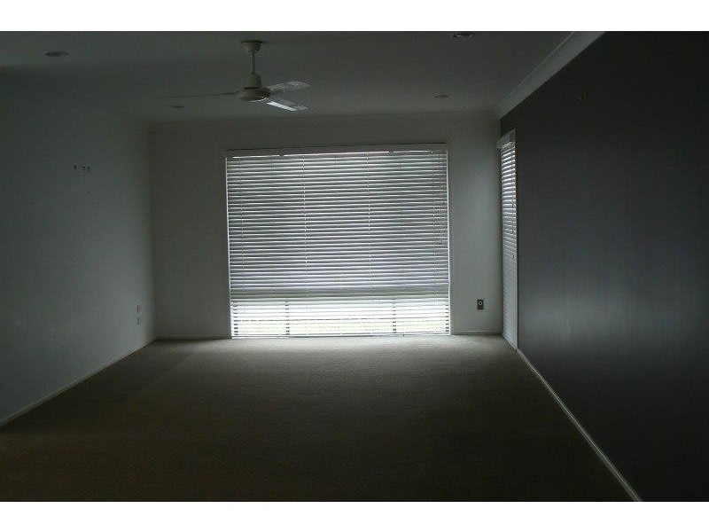 18 Captain Cook, Urraween QLD 4655