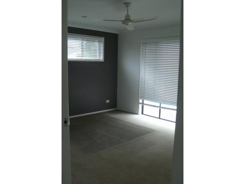 18 Captain Cook, Urraween QLD 4655
