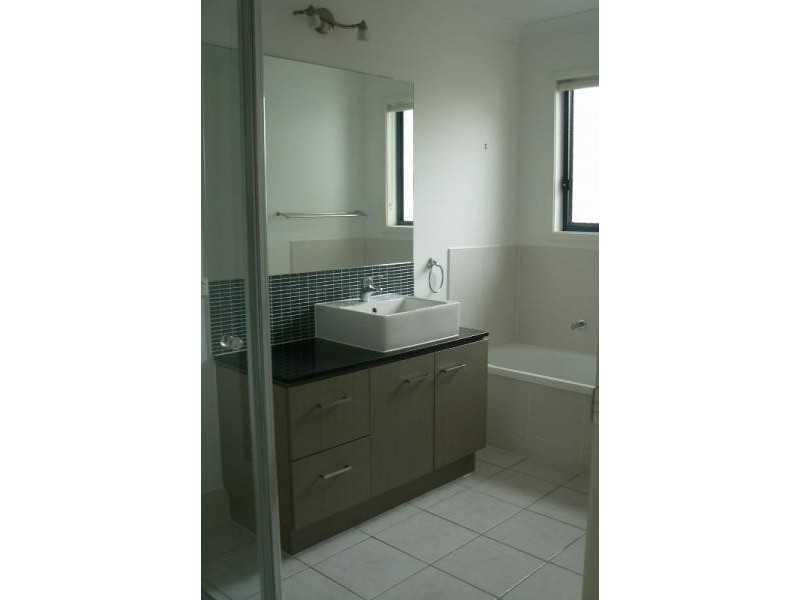 18 Captain Cook, Urraween QLD 4655