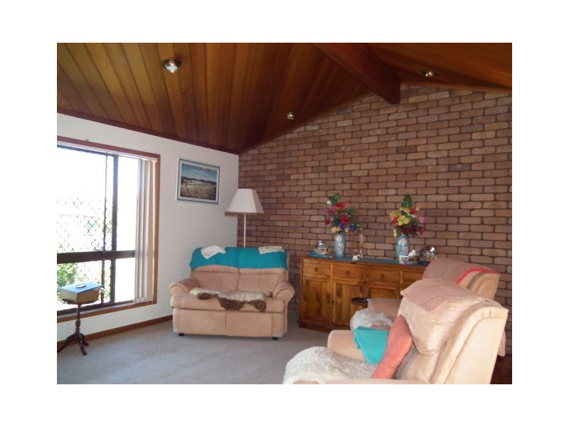 71 Hillcrest Avenue, Scarness QLD 4655
