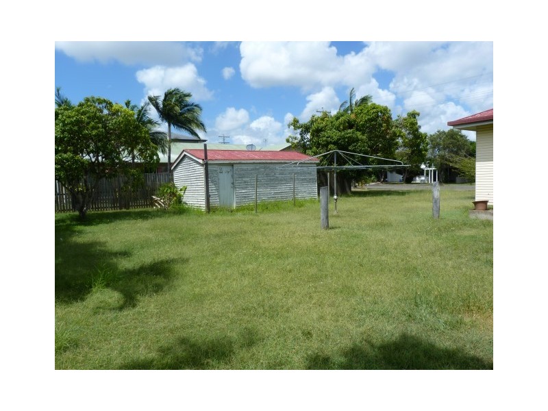 10 Wattle Street, Point Vernon QLD 4655