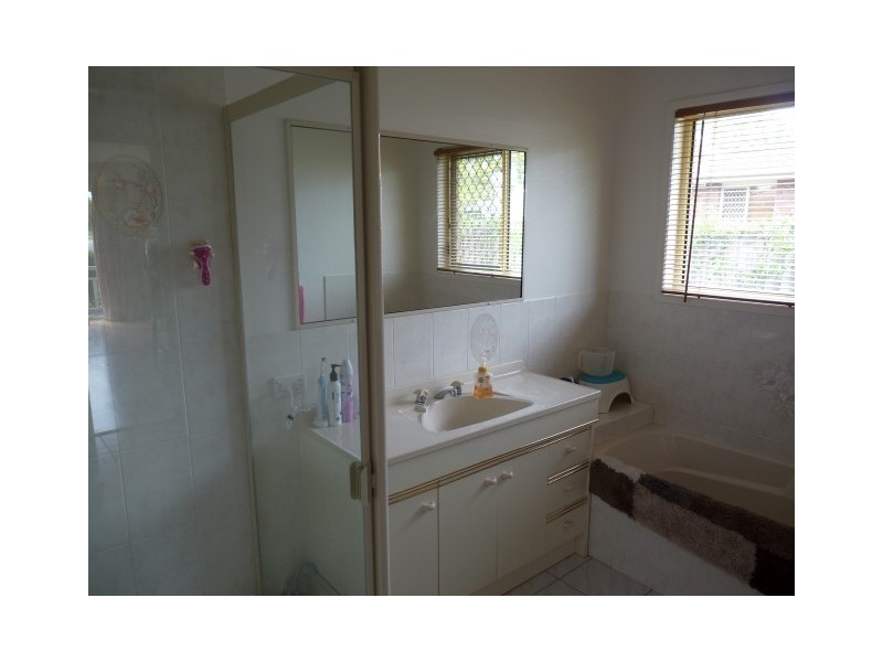 12 Queben Court, Kawungan QLD 4655