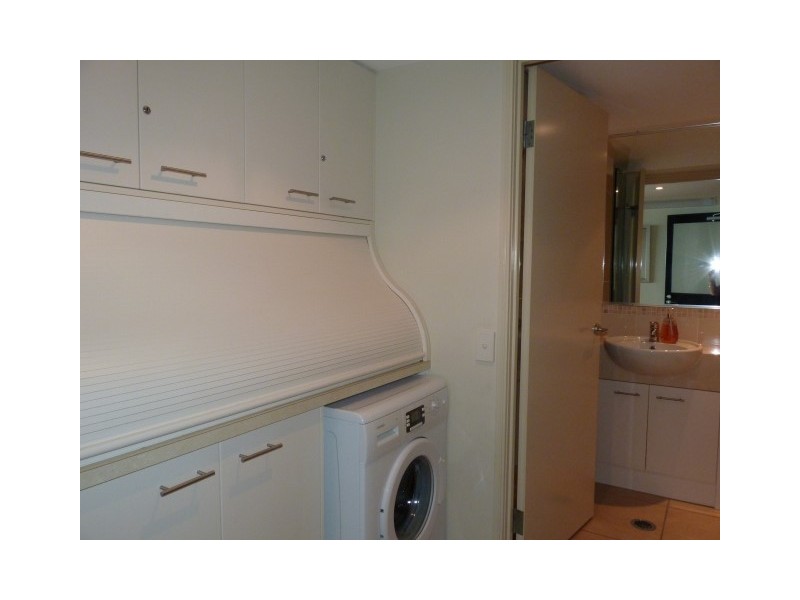 10/558 Esplanade, Urangan QLD 4655